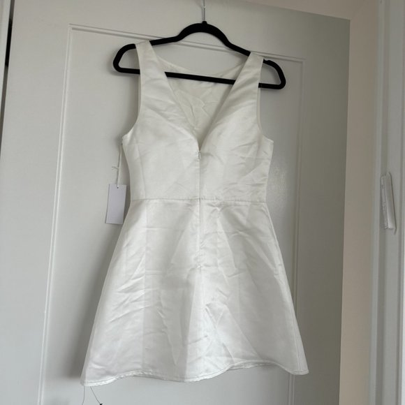 NWT Reformation Zenni Satin Bridal Mini Dress Sz 10 Ivory A-line V-Back Fitted - Picture 9 of 10